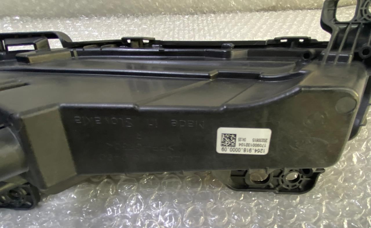 OEM 2023-2024 BMW 7 SERIES G70 RIGHT DRL DAYTIME RUNNING LIGHT LED 9450080