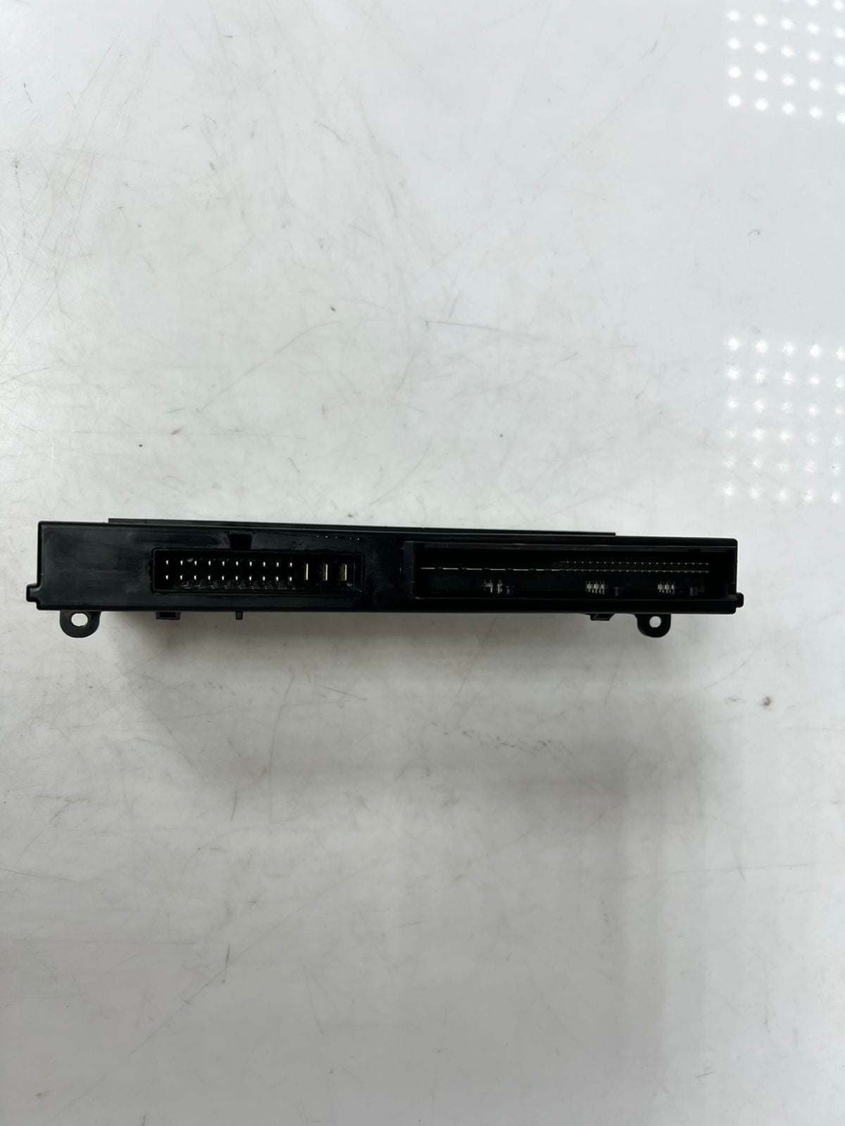 BMW E87, E90, E91, F87 X1 Body Control Module BCM 9247472 OEM