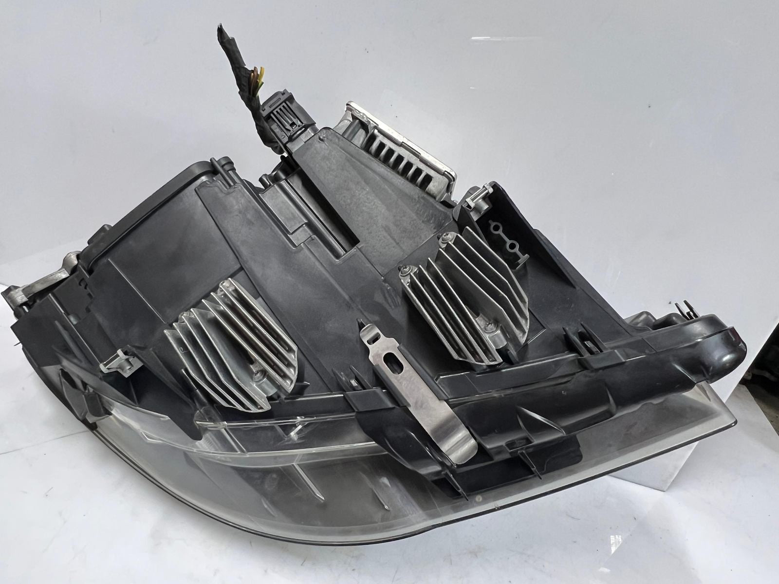 BMW Xenon headlight for BMW 5 Series F10 F11 Pre-2010-2014 7203247