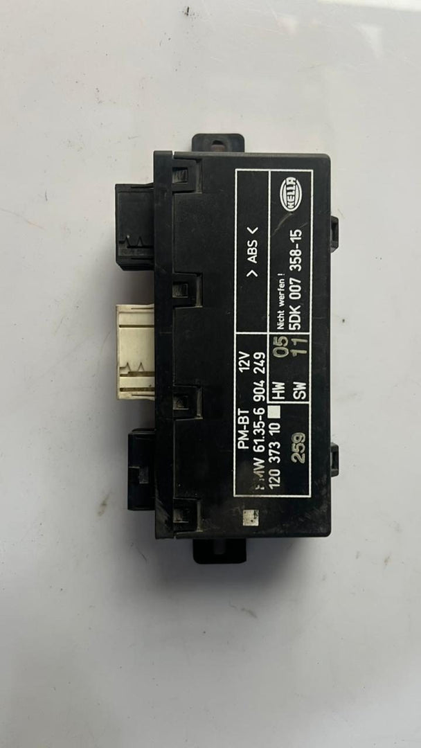 2001-2003 BMW 525i Door Mirror Control Module 6904249 E39 525i 528i 530i E38