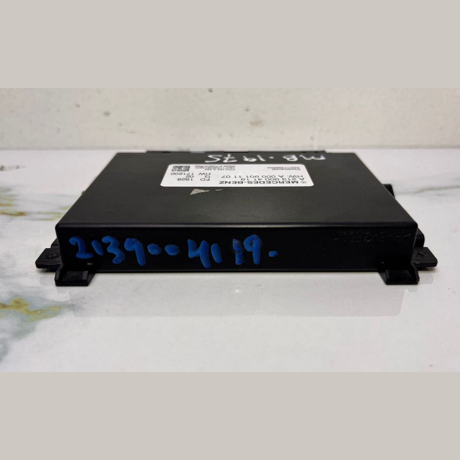 Mercedes-Benz Gearbox Control Unit A 213 9004119 W213 E-Class