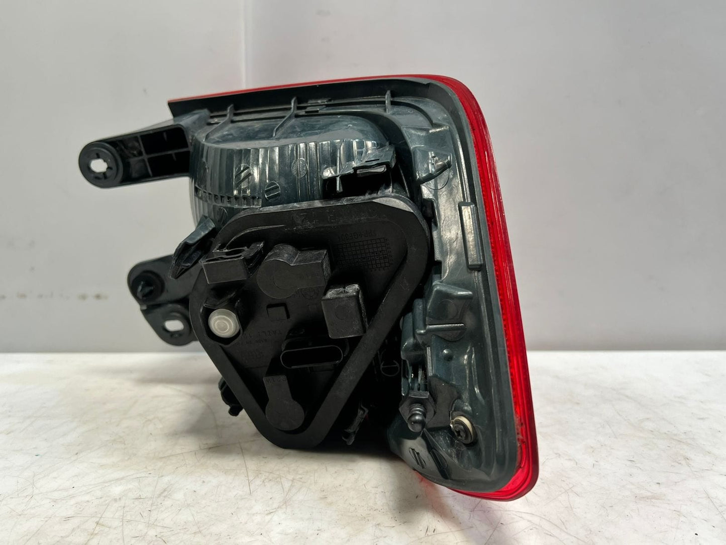 2012-2016 BMW 328i 3 Series F30 F35 F80 Right Outer Rear Tail Light 7372786 OEM