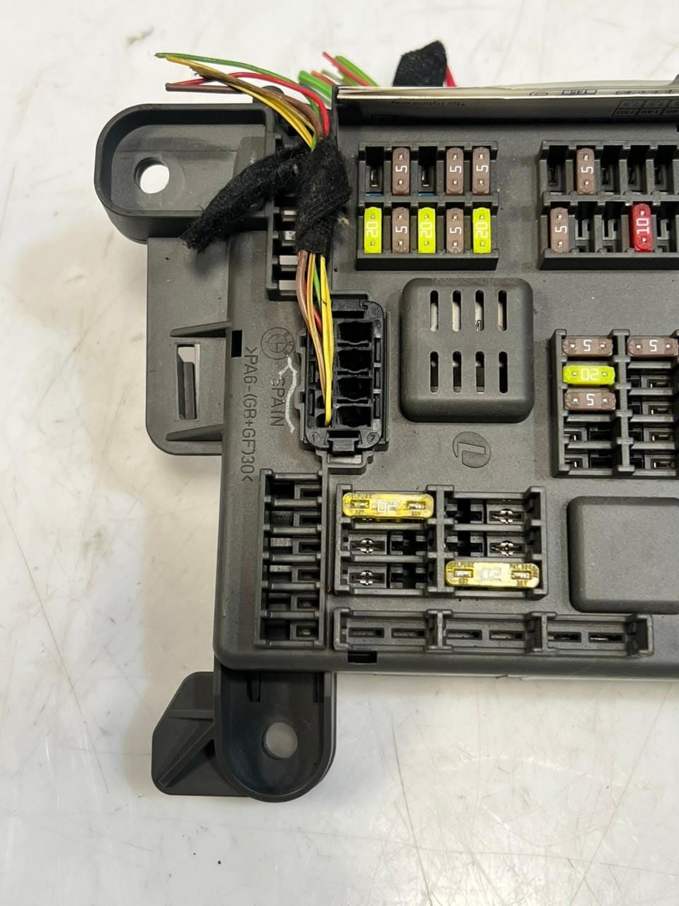2007-2014 BMW X5 E70 and X6 E71 Rear Power Distribution Fuse Box 6931687 OEM