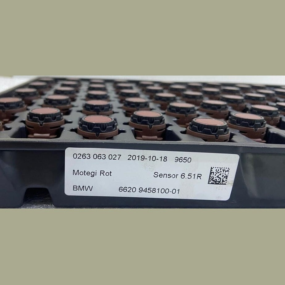 OEM BMW G07 G14 F91 G15 F92 G16 Parking sensor Bosch 6.51 Motegi red 9458100 New