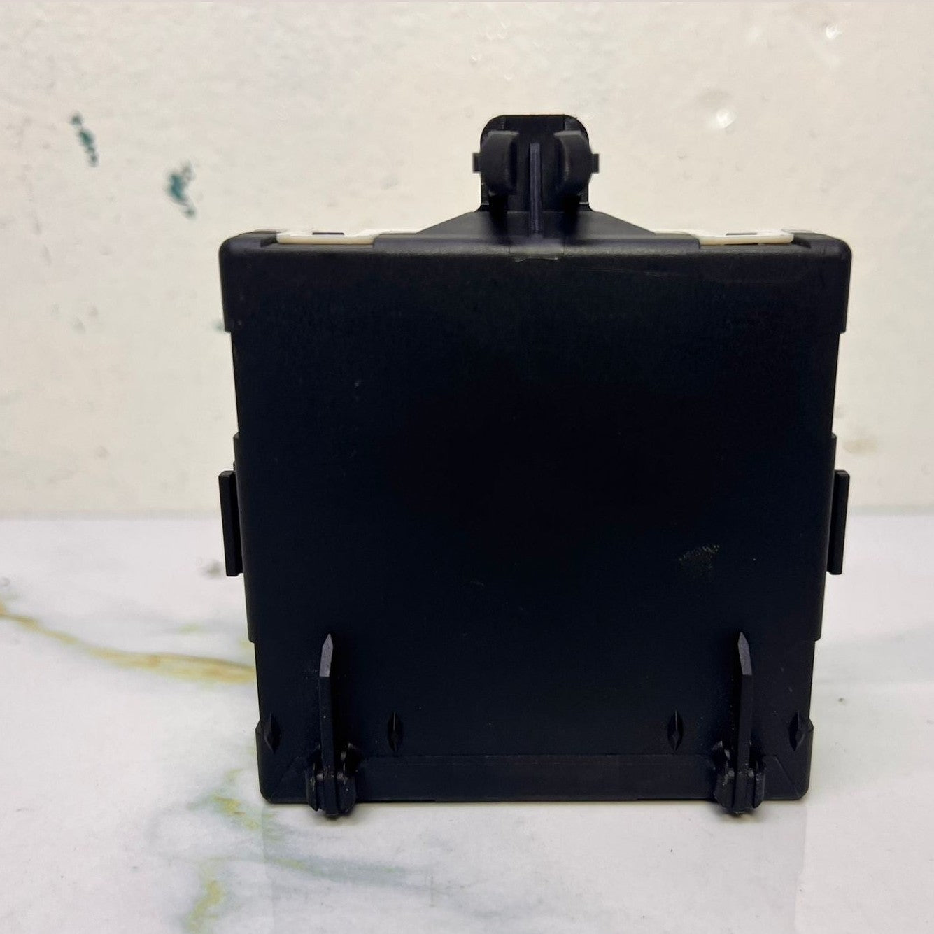 2015-2018 Mercedes-Benz C300 C43 Door Control Module A 2229002112 C-Class W205