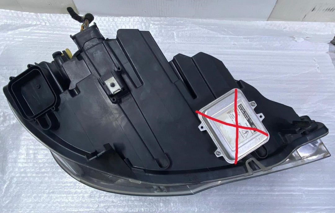 OEM BMW X6 E71 Front Headlight Xenon ECE Left Side 7271359 Without module