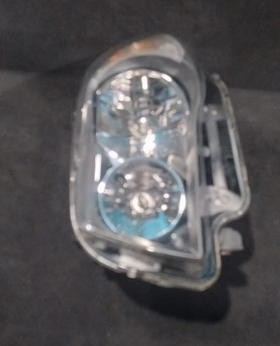 BMW 1 SERIES E81 E82 E87 E88  LEFT SIDE  HEADLIGHT LAMP  -7249651