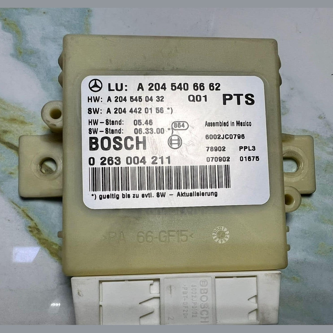 Mercedes Parking Distance Control Module A2045406662 W204 C-Class