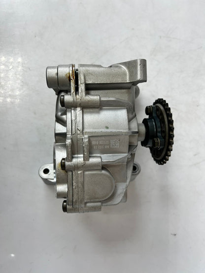 2016-2019 BMW 5 Series G30, X5 xDrive M50i Engine Oil Pump Assembly 8601072 OEM