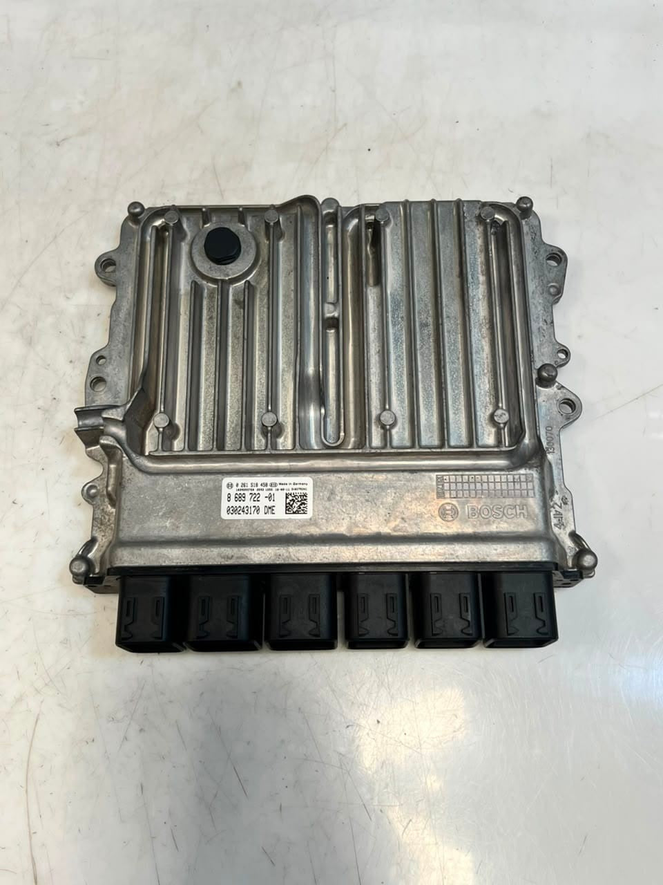 2017-2019 BMW 4-Series 430i 330i Engine Control Module ECU ONLY DME 8689722 OEM
