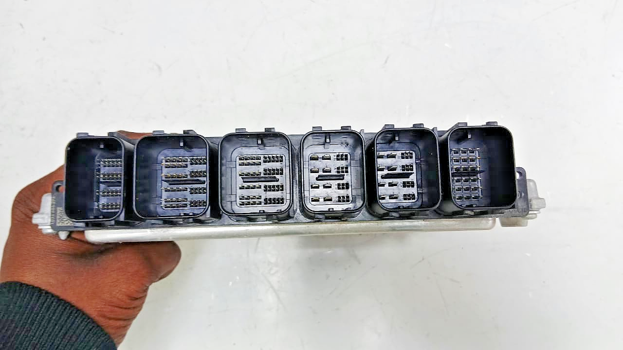 BMW G20 B48 ENGINE CONTROL UNIT ECU MODULE DME 9894495