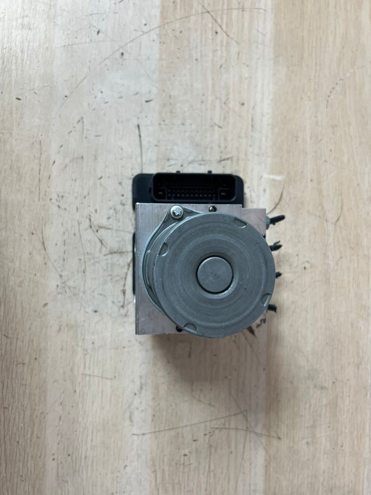 BMW 520d F11 Touring ABS ESP System Block Hydraulic Block Control Unit 6881305