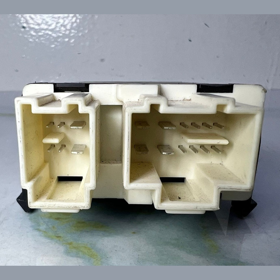 Mercedes Seat Heating Control Module A2229009910 S-Class W222, E-Class W213 W463