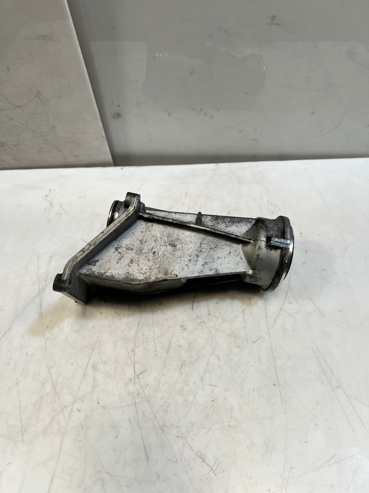 2014-2018 BMW X5 F15 and E70 LCI FRONT Driveshaft Support Bracket 7600691 OEM