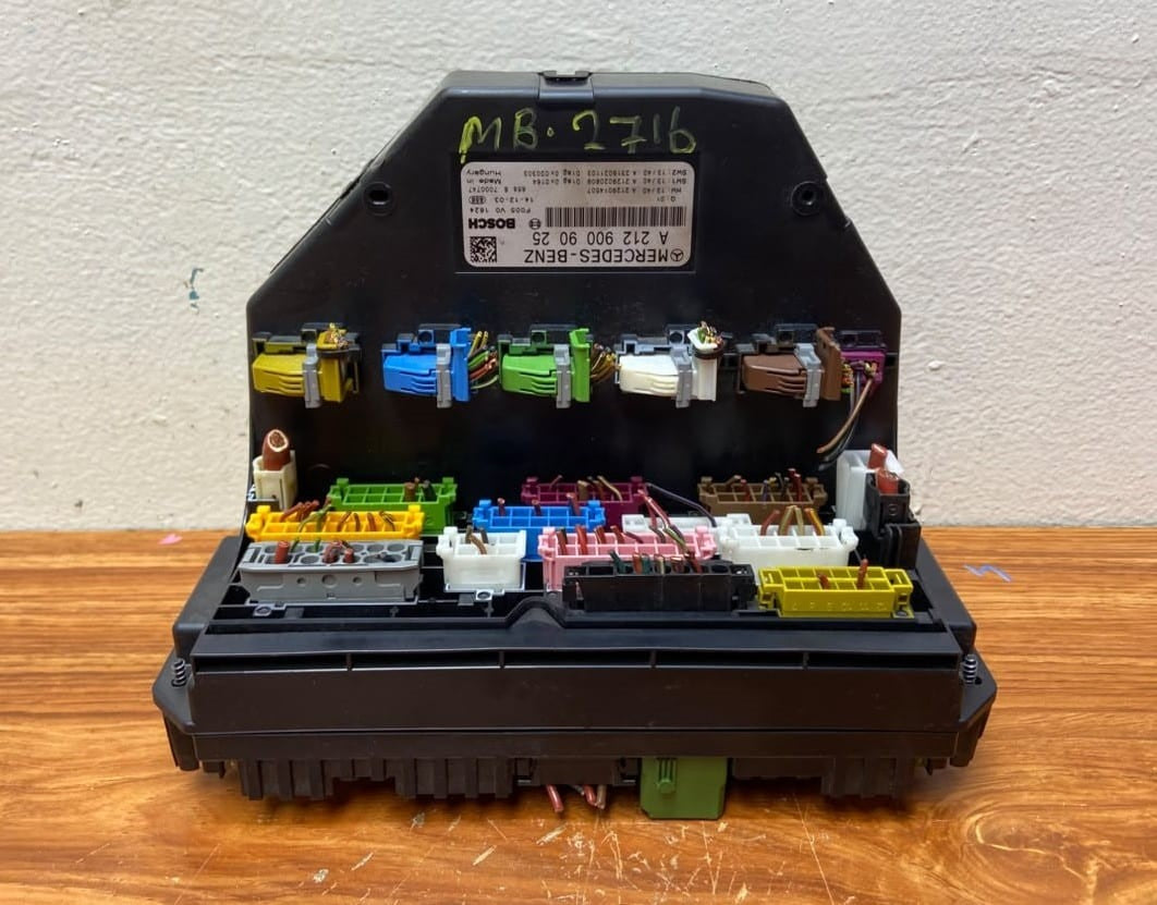 2014 Mercedes-Benz E300 Front Fuse Box Sam Control Unit A2129009025 W212 W204