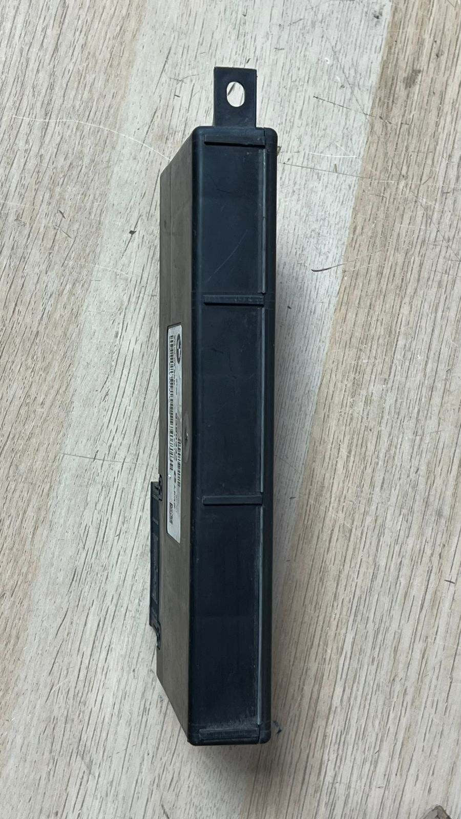2011-2018 BMW X3 Central Gateway Control Module 9380333 F25 X4 F26