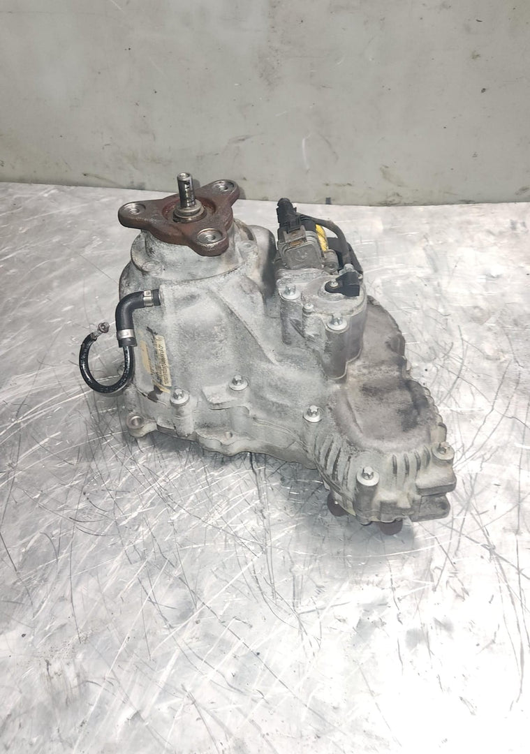 2007 BMW 328xi Transfer Case 7548666 E90 E92 E93 328xi and 335xi AWD model