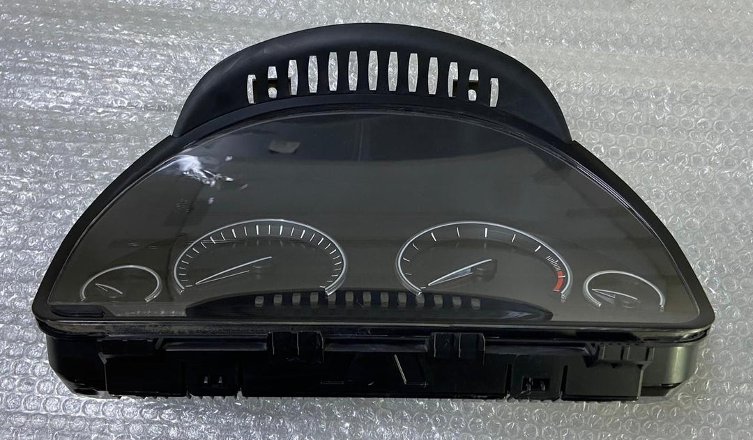 OEM BMW 5 GT F07 2009 Diesel Speedometer instrument cluster 9220800 Bosch HUD