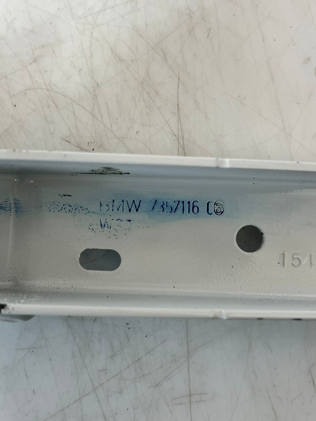 2016-2019 BMW 7 Series G11 G12 750i Trunk RIGHT Lid Hinge 7357116 OEM