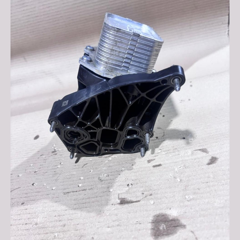8580414 Oil Filter Housing Heat Exchanger B48B20A BMW 730i G11 330i G20 630i G32