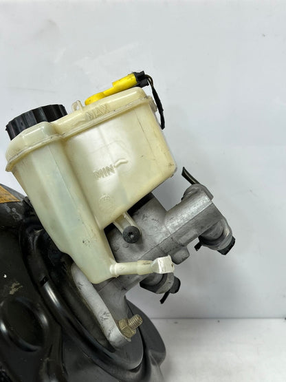 2003-2008 BMW Z4 E85 3.0 Brake Master Cylinder Servo 6757273 OEM