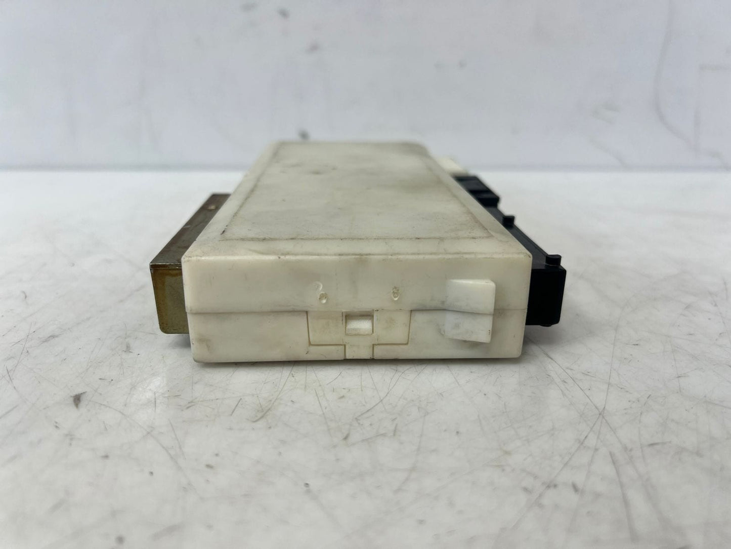 BMW E39 5 Series 530I GMIII LOW 12V Body Control Module 6913519 OEM