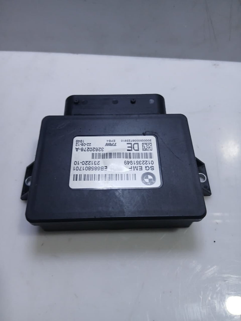 BMW 5 Series F10 F11 F12 F13 F25 F26 650i Parking Brake Control Module 6858017