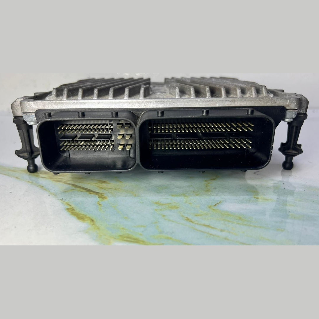 Mercedes-Benz Engine Control Unit A2721533279 SLK350, S350, and CLS C219