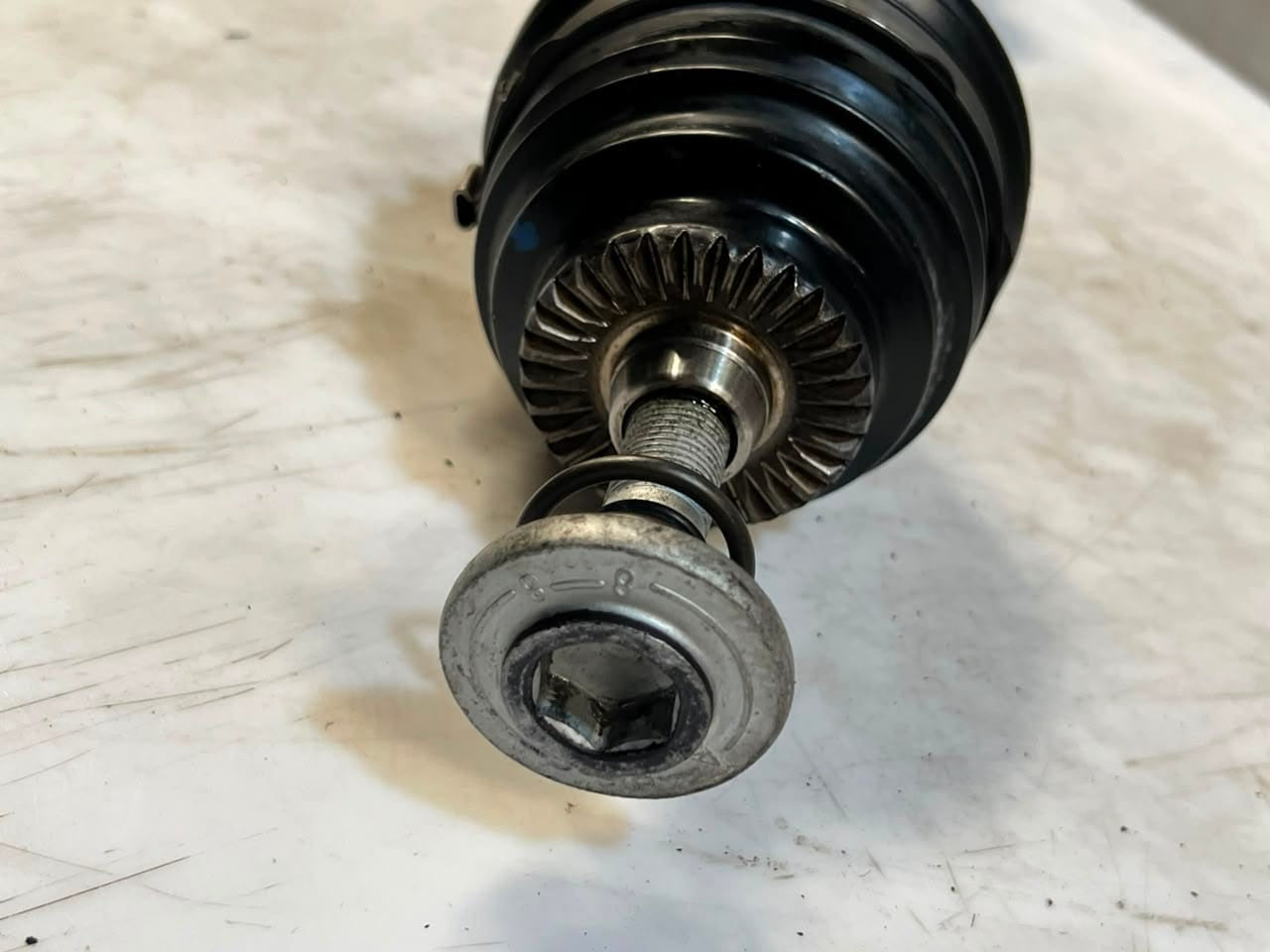 BMW F45 F46 F48 F54 F60 FRONT LEFT SIDE Drive Shaft AXLE Front 8643383 OEM