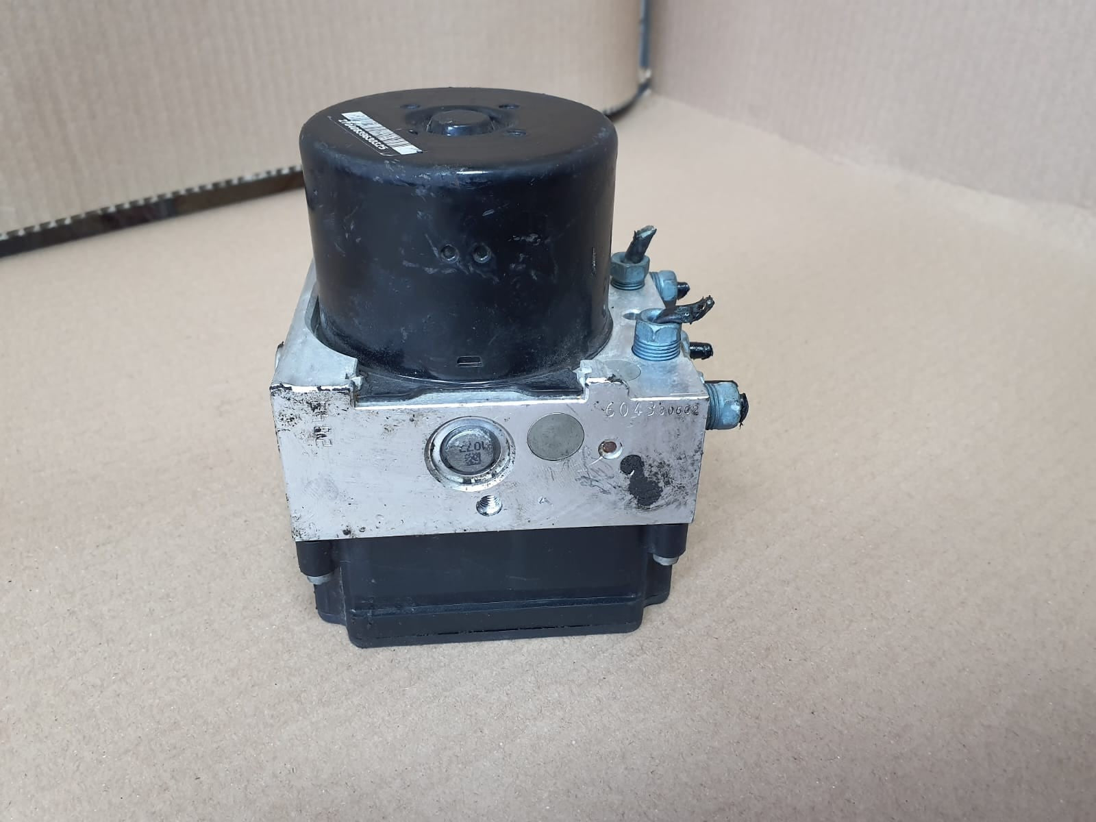 2012-2013 BMW 1' 3' F20 F30 F31 320i DSC ABS Pump Control Module 6862246-01