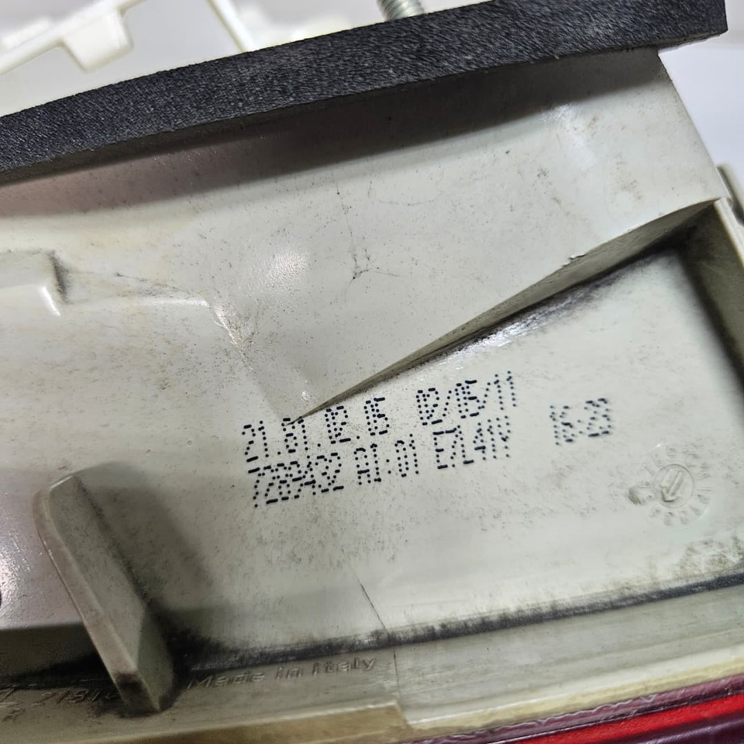 OEM BMW 3 Series E90 E91 Rear Taillight Right Led 7289432