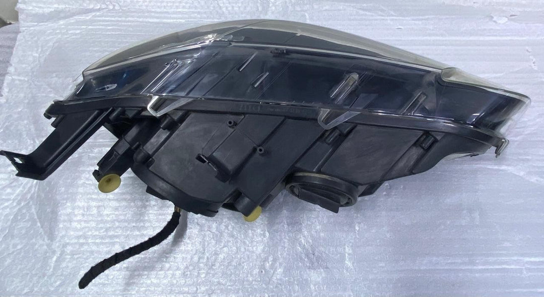 OEM BMW X6 E71 Front Headlight Xenon ECE Left Side 7271359 Without module