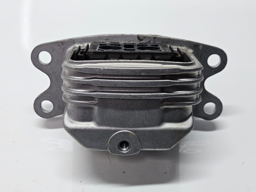 17276810-2014-2022 BMW X1 F48 Engine Cushion Motor Mount OEM