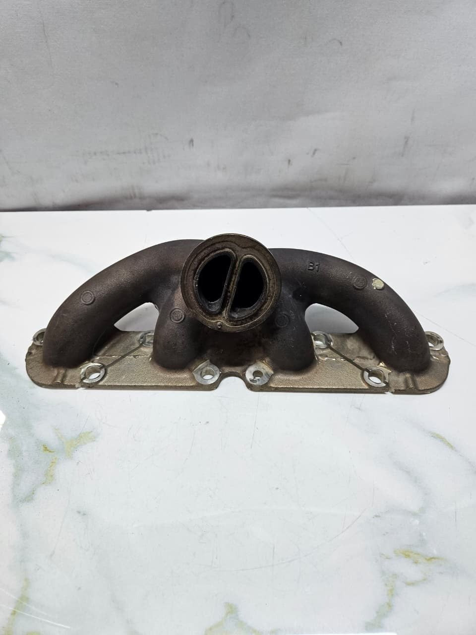 2015-19 BMW G11 G12 X5 G05 F15 with 4.4 V8 N63 engine Exhaust Manifold 8600288