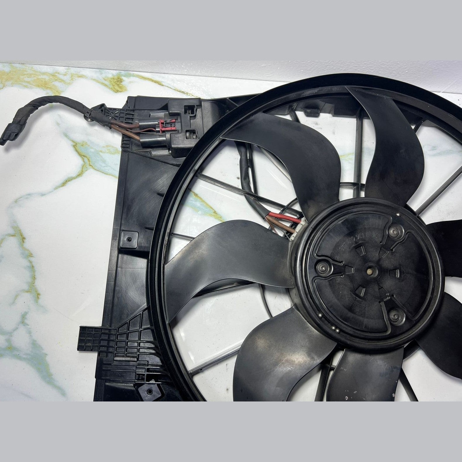 Mercedes W222 S-Class S550 S550 S63 Radiator Fan Cooling Fan Motor A099 9060612