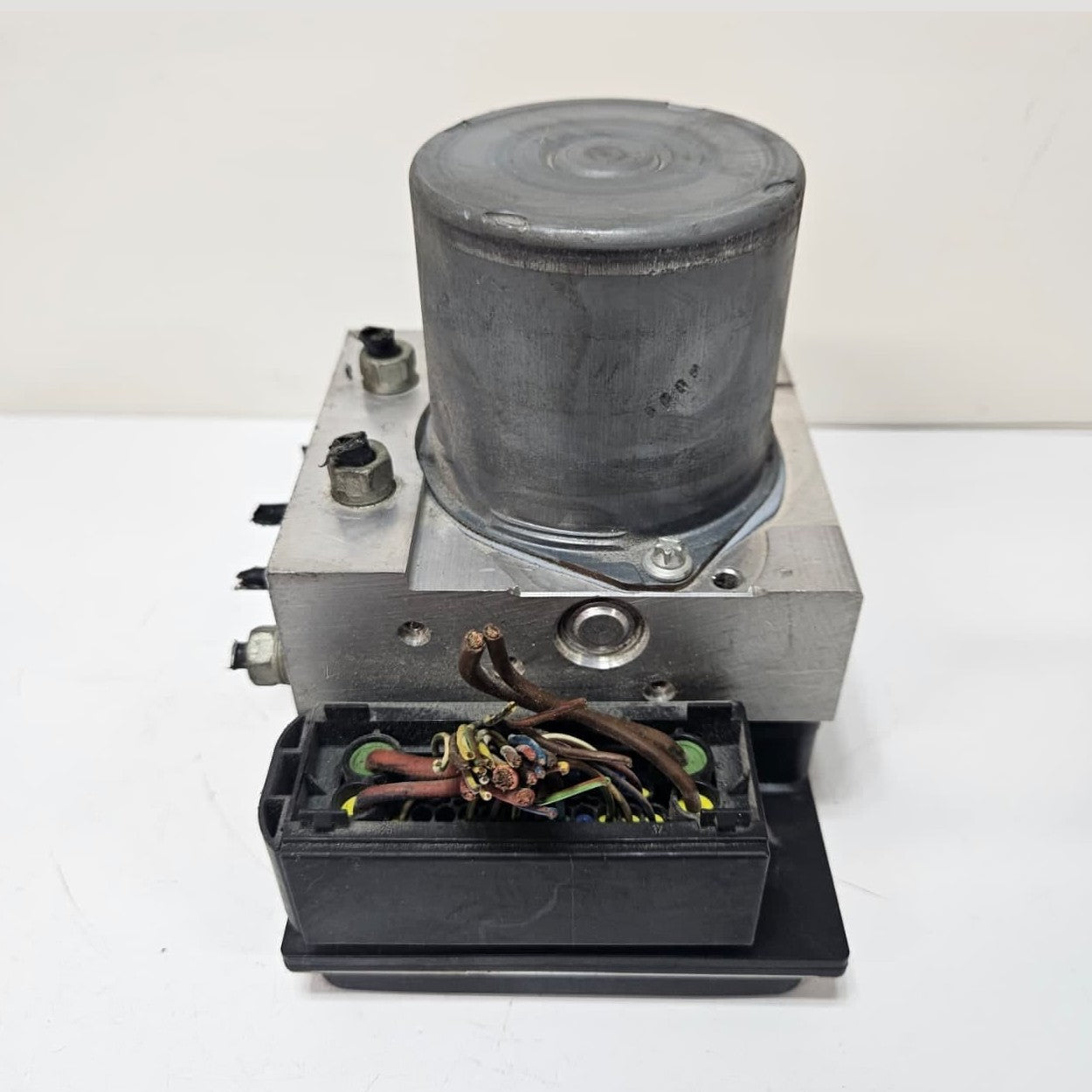 2010-2015 BMW X1 E84 ABS Pump 6798989 USED