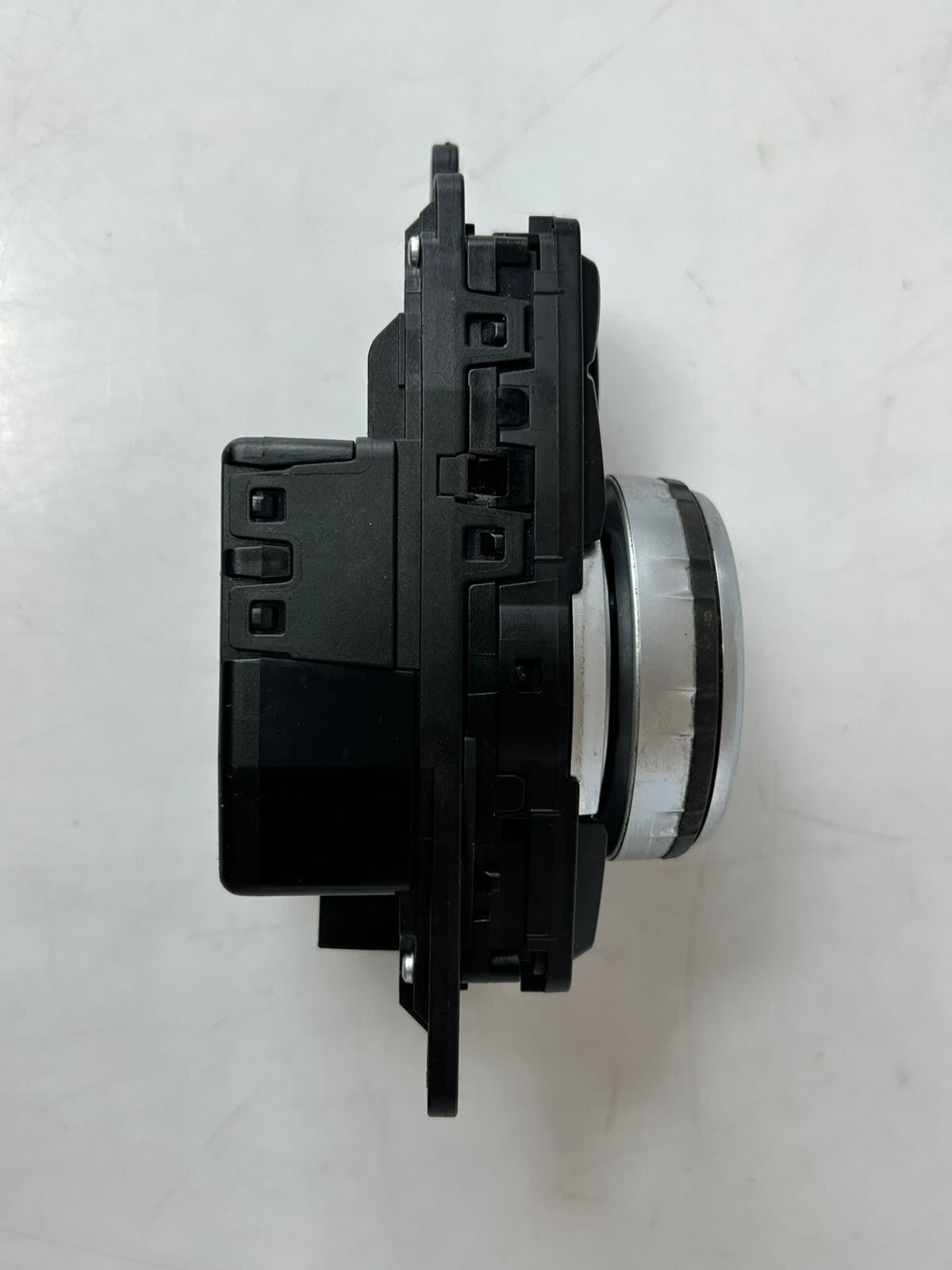 BMW F01 F10 F11 F15 F16 F20 F21 F25 F30 F31 Idrive Touch Controller 9332286 OEM