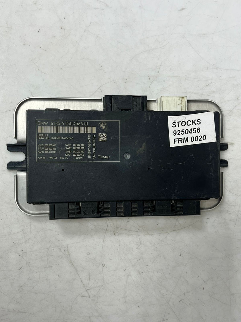 2011-2015 BMW F10 F12 F07 550i 535i Footwell Light Control Module 9250456 OEM