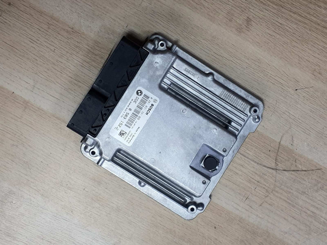 2014-2018 BMW X5 Engine Control Unit 8583152 F15 F16 X5 40dX with N57D 