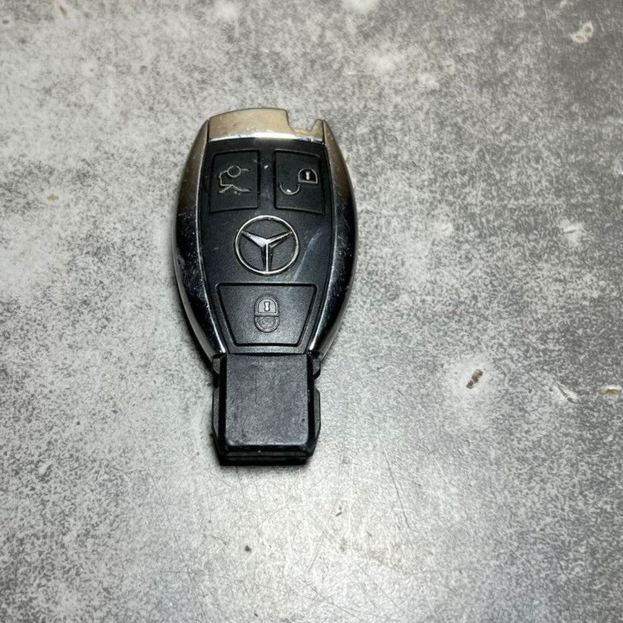 MERCEDES BENZ Factory OEM KEY FOB 4 BUTTON Keyless Entry Remote GENUINE