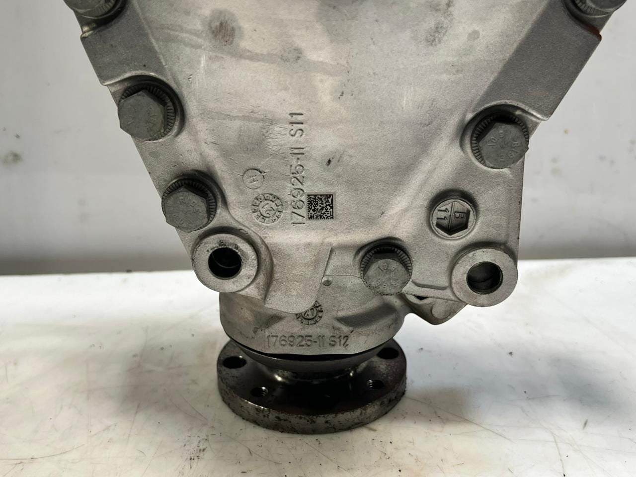 2014 BMW X5 F15 N47 X6 E71 F10 F20 F30 E70 Front AXLE Differential 8635861 OEM