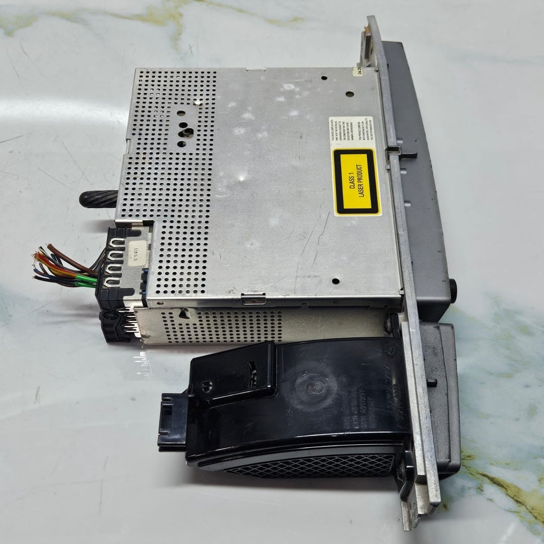 BMW E65 E66 745i 745Li 750i 750Li STEREO Radio CD Player 6973614 OEM