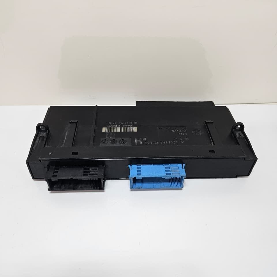 2005 BMW 330i E91 E92 Body Control Module H1 6983302 OEM