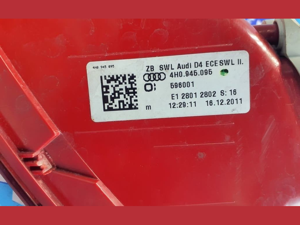 2013-2014 AUDI A8 - LEFT Outer LED TAIL Light / LAMP 4H0945095