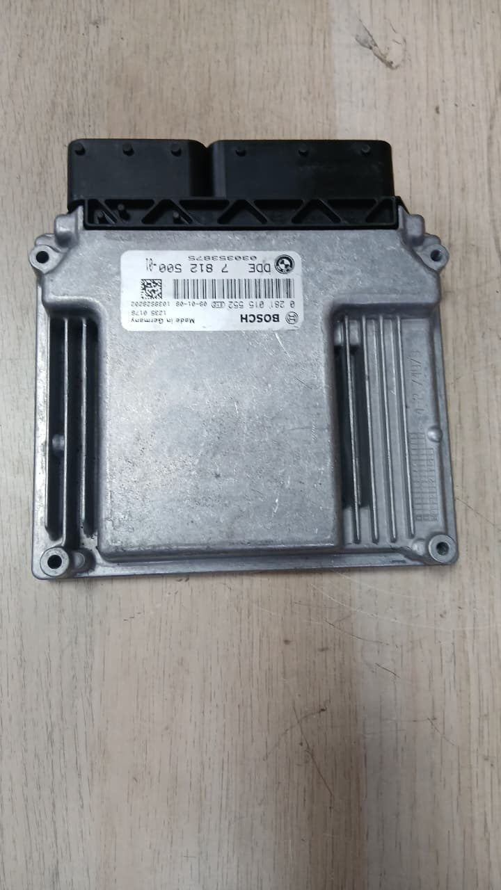 BMW Engine Control Unit 7812500 5 Series E60 E61 520D with N47D20A ECU