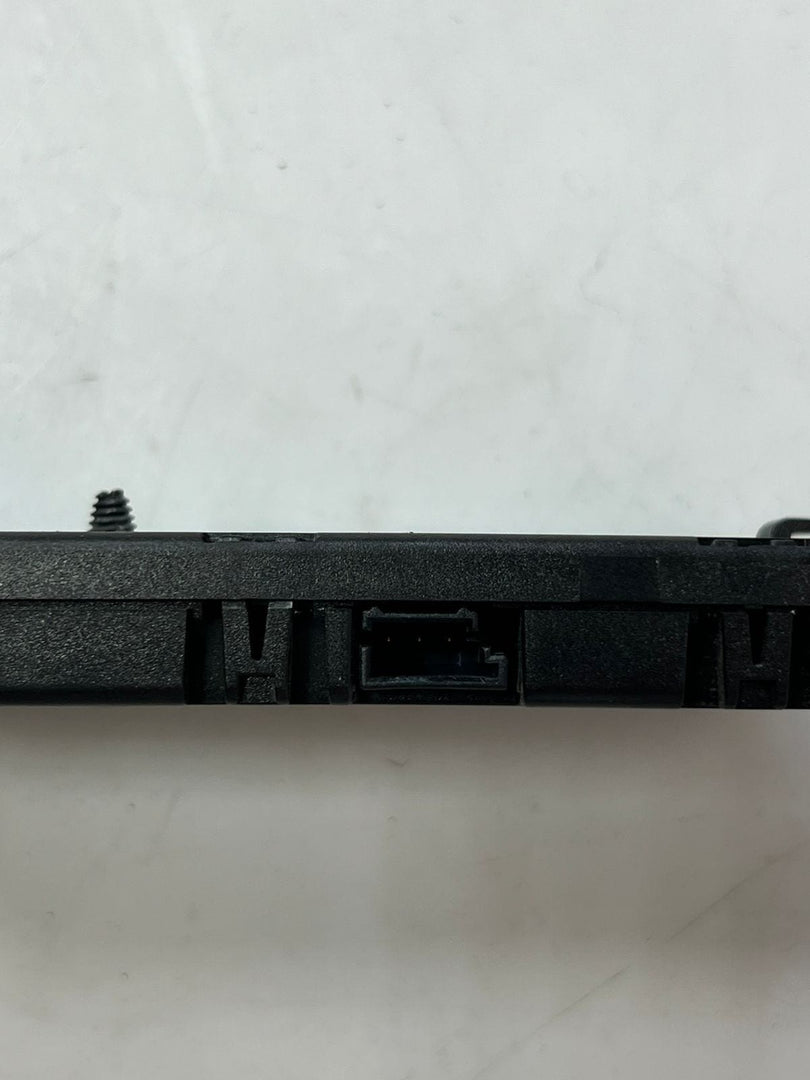 BMW F45 2 Series Active Tourer Antenna Amplifier AM/ FM 9286370 OEM