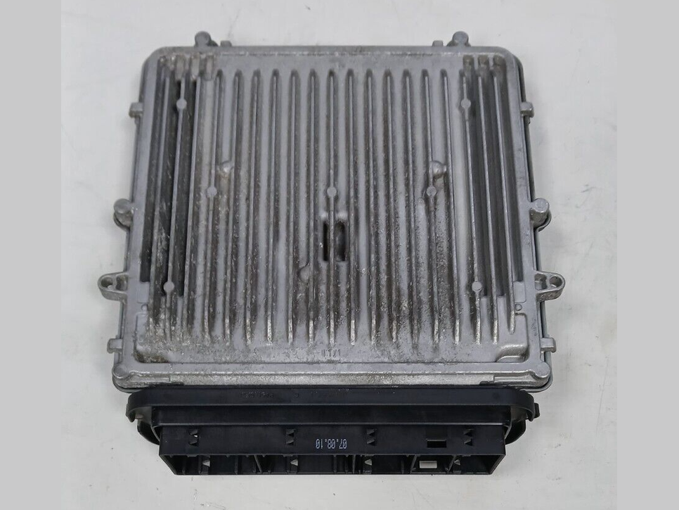 BMW  5,7 SERIES F01 F02 F07 N57 ENGINE CONTROL ECU UNIT MODULE ECM DDE 8511983