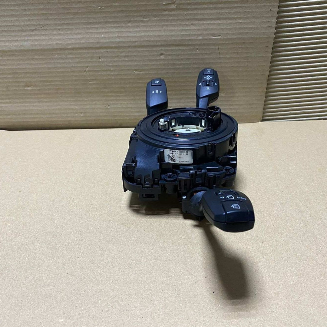 BMW Steering Column Switch 9138206  X5 E70, E84, and E91