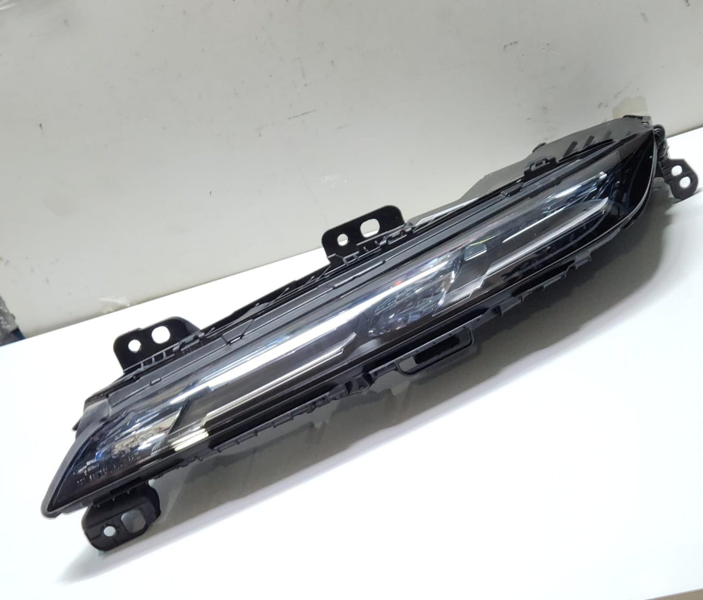 2023-2024 BMW 7 Series Left Headlight CRYSTAL 9879935 7 Series G70 OEM