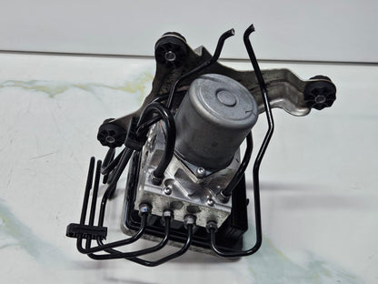 2016-2019 BMW G11 G12 7 Series, G30 5 Series, G01 X3 Abs Pump Module 6880538 OEM